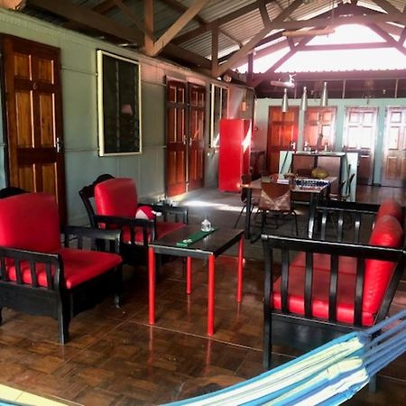 Unu Pikin Guesthouse باراماريبو المظهر الخارجي الصورة