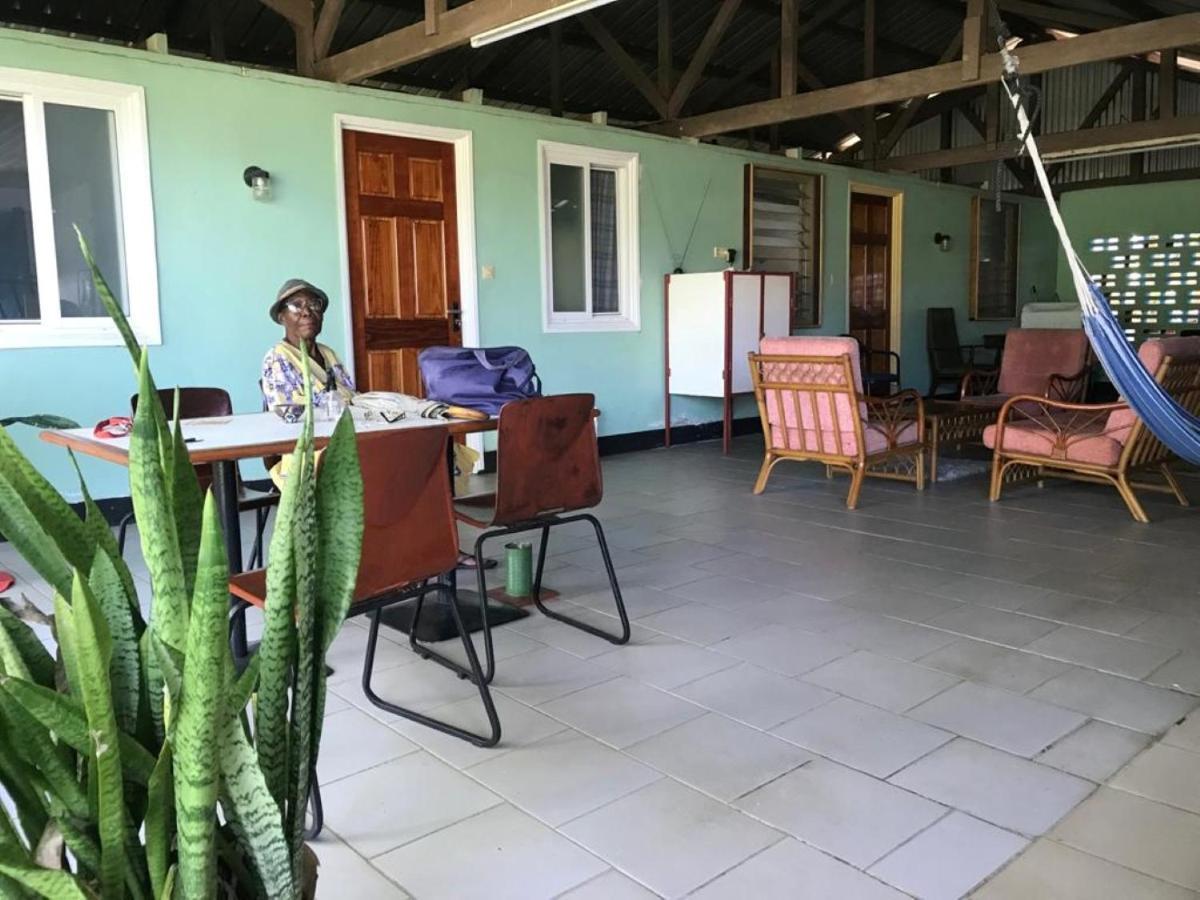 Unu Pikin Guesthouse باراماريبو المظهر الخارجي الصورة