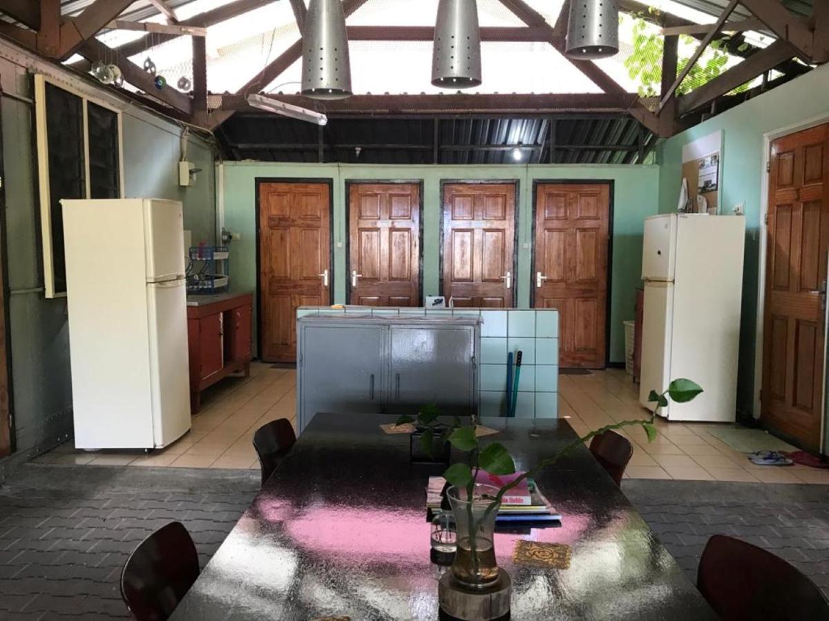 Unu Pikin Guesthouse باراماريبو المظهر الخارجي الصورة