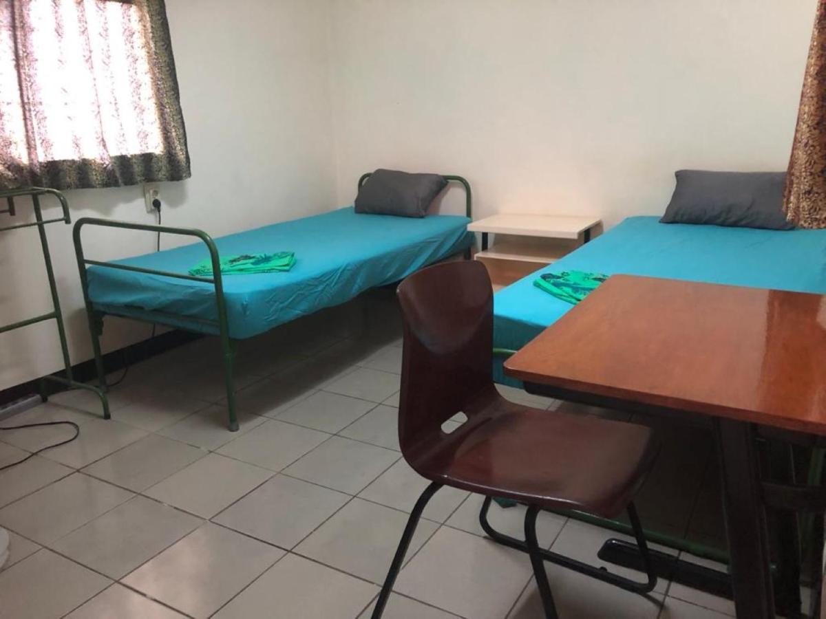 Unu Pikin Guesthouse باراماريبو المظهر الخارجي الصورة
