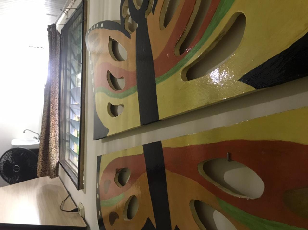 Unu Pikin Guesthouse باراماريبو الغرفة الصورة